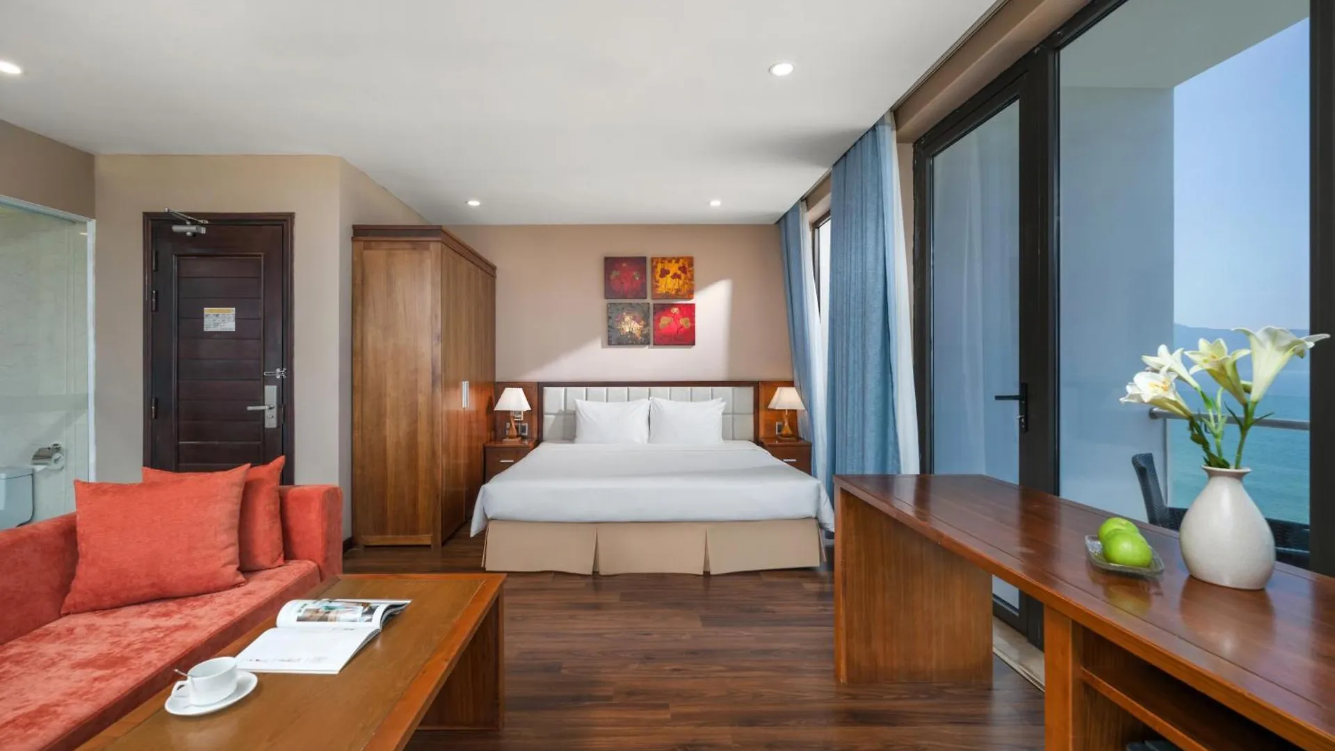 Hotel Yarra Ocean Suites Danang