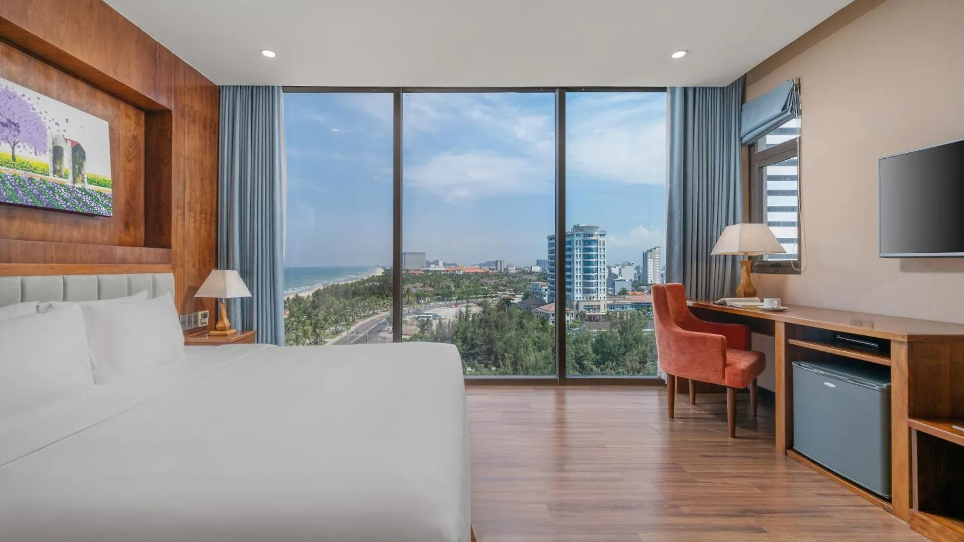 Yarra Ocean Suites Danang Vietnam