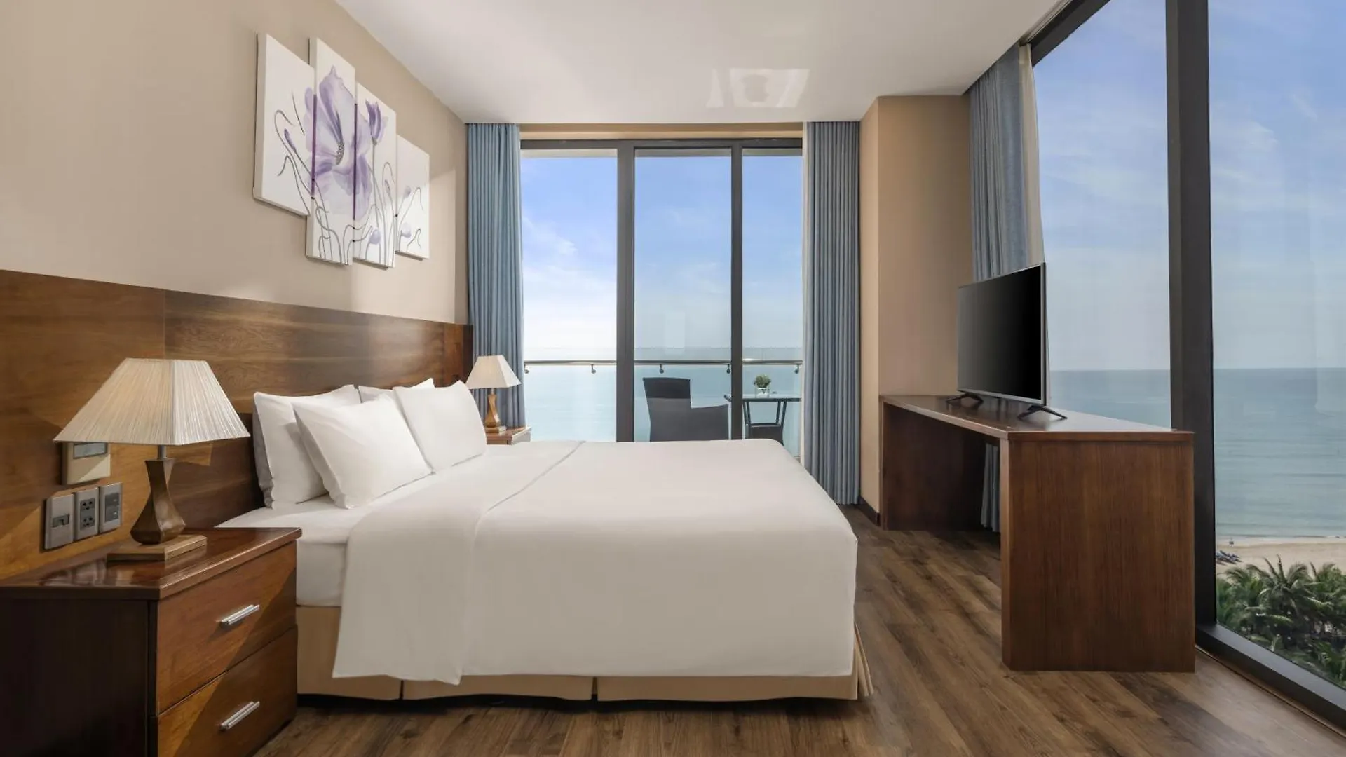 Yarra Ocean Suites Danang 4*, Da Nang