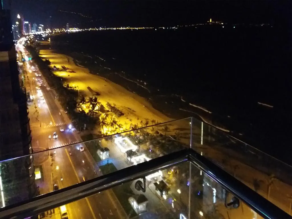 **** Hotel Yarra Ocean Suites Danang Vietnam