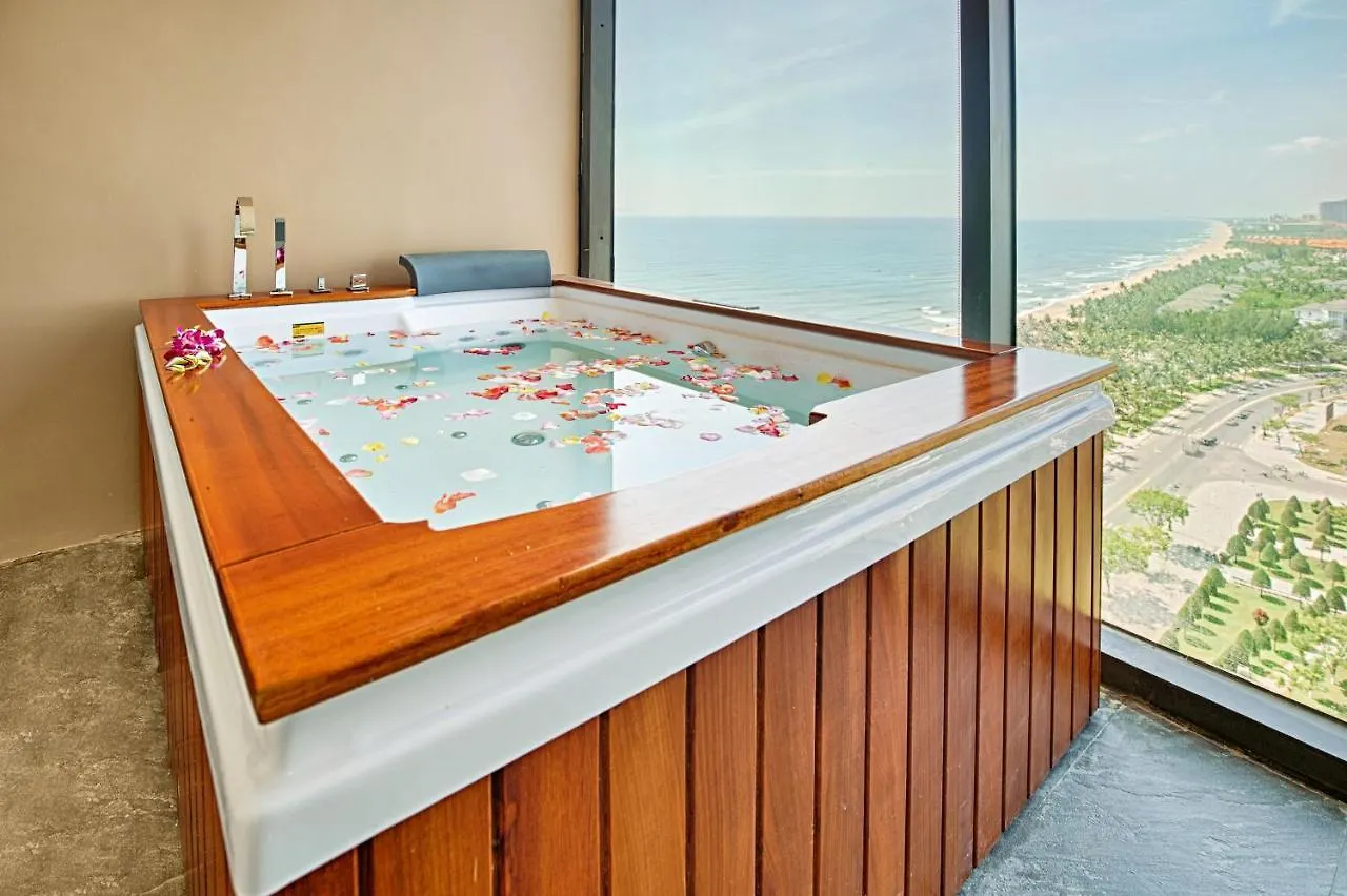 Hotel Yarra Ocean Suites Danang